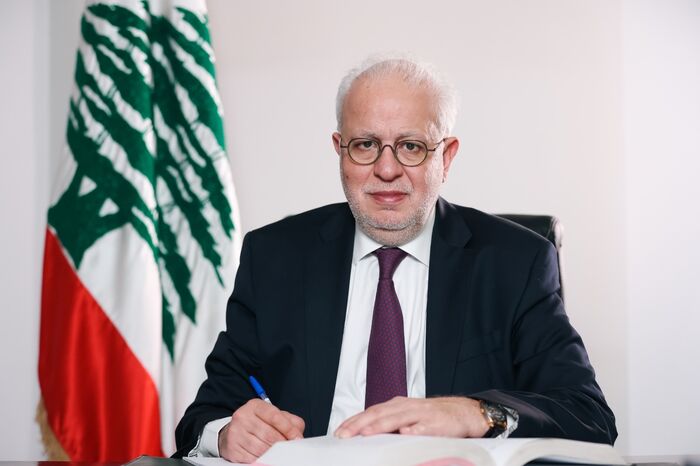 وزير العدل اللبناني: حان وقت استعادة الدولة لدورها وعلى «حزب الله» أن يغير موقفه